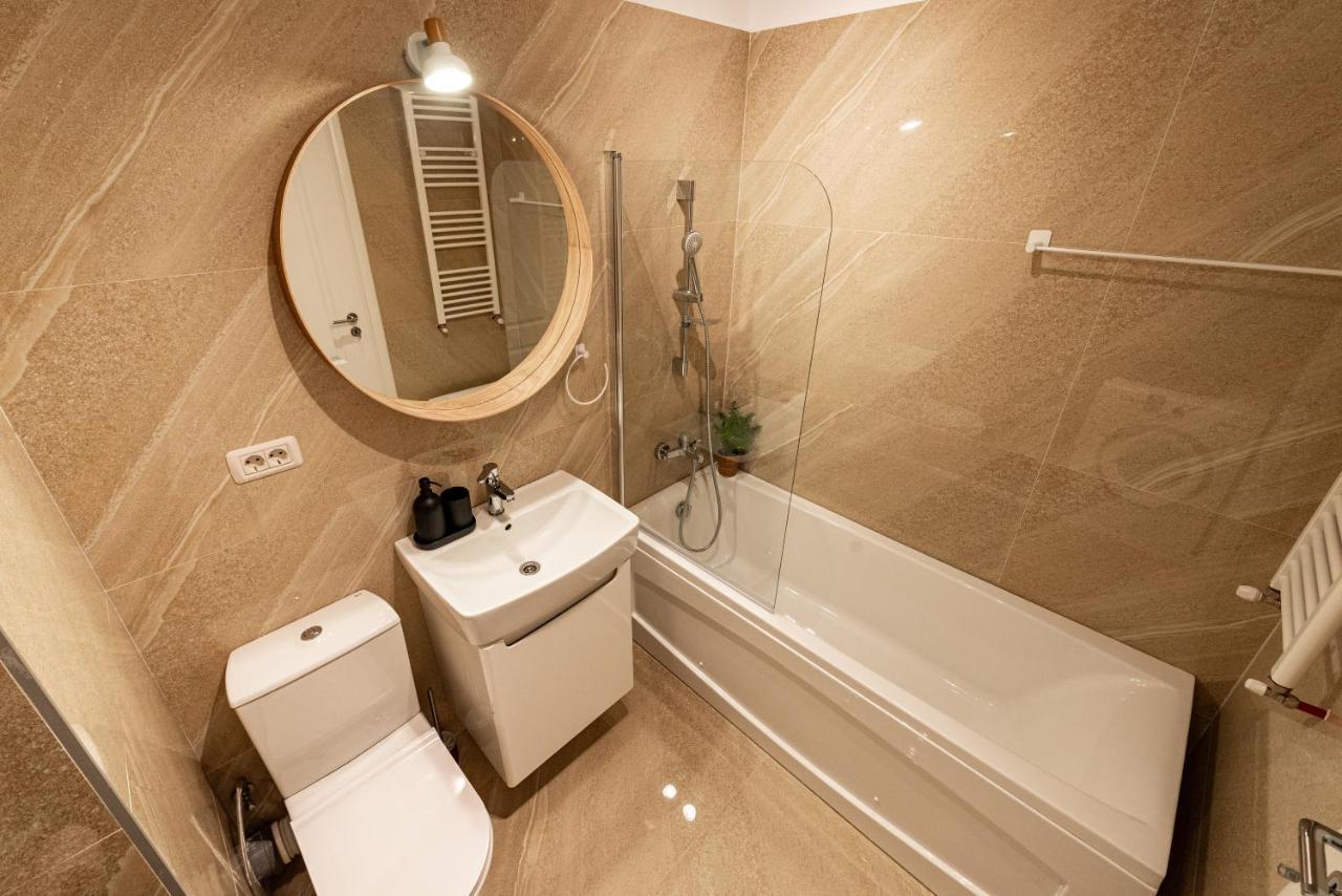 Central Spacious Apartment 506 Bukarest Exterior foto